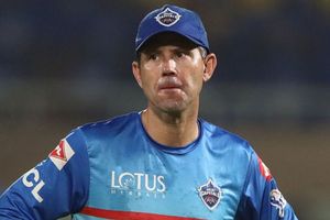 ‘వీలైతే ప్రేమిద్దాం డ్యూడ్.. మహా అయితే తిరిగి ప్రేమిస్తారు’: రికీ పాంటింగ్