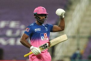 IPL 2022: బైసెప్స్‌తో భయపెడుతున్న సంజూ శాంసన్!