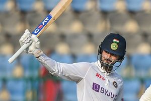 IND vs SL: రెండో రోజు కూడా టీమిండియాదే.. చేతులెత్తేసిన లంకేయులు.. విజ‌యం దిశ‌గా రోహిత్ సేన‌