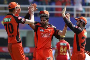 PBKS vs SRH: పవర్‌ప్లేలో రికార్డు సృష్టించిన భువ‌నేశ్వ‌ర్.. ఆ జాబితాలో తొలి స్థానం