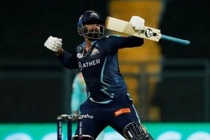 IPL 2022: చెలరేగిన తెవాటియా.. చేతులెత్తేసిన ఆర్‌సీబీ! టాప్ లేపిన గుజరాత్!