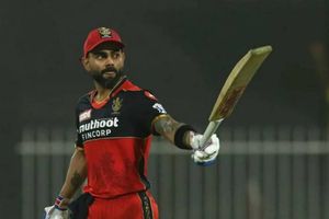 Virat Kohli: కింగ్ ఈజ్ బ్యాక్.. హాఫ్ సెంచరీతో అరుదైన ఘనత!