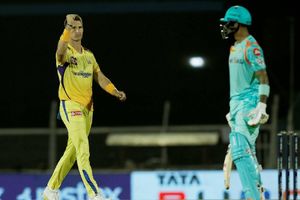 చెన్నై బౌలర్లను బచ్చాగాళ్లుగా ట్రీట్ చేసిన లక్నో లెవిస్: ఏం చెప్పాడంటే? వింటే ..మండిపోతుందంతే