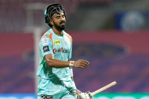 లక్నో జెయింట్స్‌ పరాజయానికి ఓ చెయ్యి వేసిన అంపైర్: ఆ నాలుగు తప్పిదాలివే..