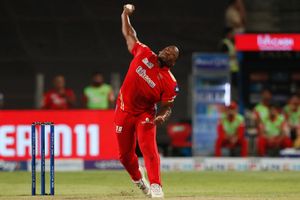 టెన్షన్ పెట్టిన పంజాబ్ కింగ్స్ ఫైనల్ ఓవర్: ఆ ఆరుబంతుల్లో ముగ్గురు బలి: ఒడియన్ మేజిక్