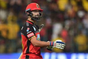RCB vs RR: విరాట్ కోహ్లీ మళ్లీ విఫలం.. మిల్లీ మీటర్ దూరంలో డక్‌ను తప్పించుకొని బౌన్సర్‌కు బలి!
