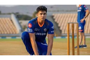 MI vs KKR Playing 11: ముంబైలోకి అర్జున్ టెండూల్కర్.. కేకేఆర్‌ నుంచి ఉమేశ్ యాదవ్ ఔట్! తుది జట్ల అంచనాలు ఇవే!