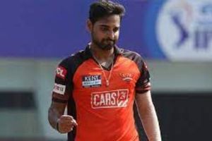 ఆ విషయంలో భువనేశ్వర్ కుమార్‌తో రెగ్యులర్‌గా వాగ్వాదం జరిగేదన్న రవిశాస్త్రి