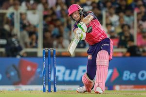 Jos Buttler frustration: వీడియో: హెల్మెట్, గ్లోవ్స్‌ను విసిరికొట్టి..: ఆ మాత్రం అసహనం ఉండదా మరి