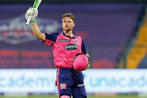 Jos Buttler breaks down: కన్నీరు పెట్టుకున్న రాజస్థాన్ రాయల్స్ స్టార్ బ్యాటర్