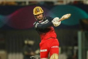 Rajat Patidar: వేలంలో ఎవ్వడూ పట్టించుకోలేదు.. రీప్లెస్‌మెంట్‌గా వచ్చి దుమ్మురేపాడు!