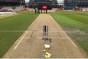 వైడ్ కోసం డీఆర్ఎస్: అంపైర్ల చేత కావట్లేదట మరి