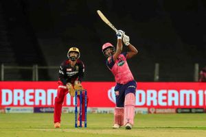 IPL 2022 Qualifier 2: ఆర్సీబీ జైత్రయాత్రకు వర్షం అడ్డొస్తుందా?: నరేంద్ర మోడీ స్టేడియం పిచ్ రిపోర్ట్