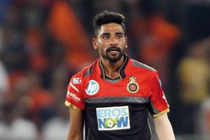 ఐపీఎల్ చరిత్రలోనే అత్యంత చెత్త రికార్డు మూటగట్టుకున్న మహమ్మద్ సిరాజ్