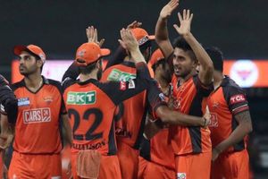 సన్ రైజర్స్ హైదరాబాద్ జట్టులో సౌరభ్ దూబే స్థానంలో సుశాంత్ మిశ్రా