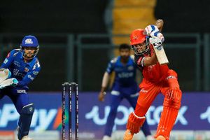 SRH Playoff Chances: ముంబై ఇండియన్స్‌పై విజయం..హైదరాబాద్ ప్లే ఆఫ్స్ చేరాలంటే..?