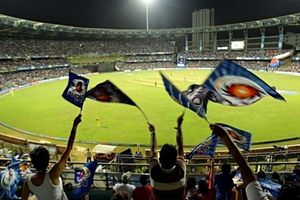 వాంఖెడె స్టేడియంలో ఐపీఎల్ మ్యాచ్‌లతో అష్టకష్టాలు: బిఛాణా ఎత్తేయండి: బీసీసీఐకి ఘాటు లేఖ