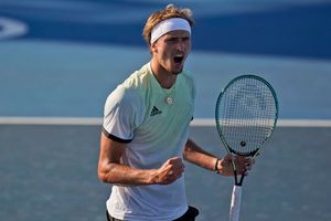 French Open 2022: గాయంతో జ్వెరెవ్ ఔట్.. ఫైనల్‌కు బర్త్‌డే బాయ్ నాదల్!