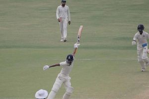 Ranji Trophy : ఫస్ట్‌క్లాస్ క్రికెట్లో 92ఏళ్ల రికార్డును బద్ధలు కొట్టిన ముంబై టీం