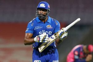 చిత్తుగా ఓడినా.. తల ఎత్తుకొని ముందుకు వెళ్తాం: కీరన్ పొలార్డ్