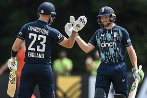 వన్డే క్రికెట్‌లో చరిత్ర సృష్టించిన ఇంగ్లండ్!