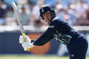 టీమిండియాకు డేంజర్ బెల్స్: రెచ్చిపోయి ఆడుతున్న బట్లర్: సెంచరీతో కదం తొక్కిన జేసన్ రాయ్