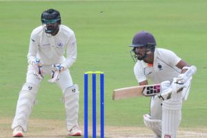 Ranji Trophy Final: ఆర్సీబీ హీరో రజత్ పాటిదార్ సెంచరీతో తొలిసారి రంజీ ట్రోఫీ అందుకోనున్న మధ్యప్రదేశ్..!