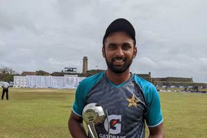 అబ్దుల్లా షఫీక్ అసామాన్య పోరాటంతో చరిత్రాత్మక విజయం సాధించిన పాకిస్థాన్..