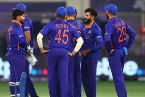 దెబ్బకు మైఖేల్ వాన్ సెట్టయిపోయాడు.. ప్రస్తుత టీమిండియా టీ20, వన్డే ప్రపంచకప్‌‌లు గెలవొచ్చని కితాబు