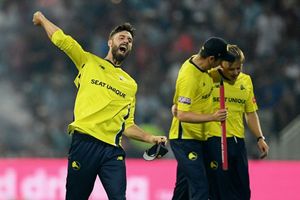 T20 Blast 2022: ఆఖరి బంతికి హై డ్రామా.. క్రికెట్ చరిత్రలోనే కని విని ఎరగని ఘటన (వీడియో)