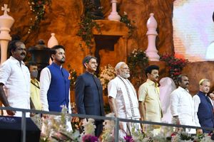 Chess Olympiad: తమిళ సంప్రదాయ వస్త్రాధారణలో హాజరై చెస్ ఒలింపియాడ్ పోటీలు ప్రారంభించిన ప్రధాని మోడీ