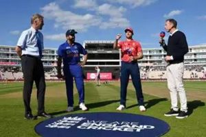 Ind vs Eng 2nd T20 : బౌలింగ్ ఎంచుకున్న బట్లర్.. 4మార్పులతో ఇండియా.. పంత్, రోహిత్ ఓపెనింగ్..!