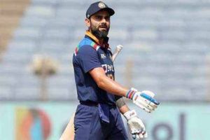 కోహ్లీ నువ్వు మారవా..! కొత్త కుర్రాడి చేతిలో చెత్తగా ఔట్.. జట్టులోంచి తీసేయాలంటూ ట్రోల్స్