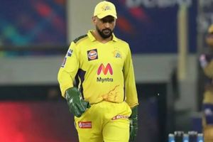 ధోనీపై టీమిండియా పేసర్ కీలక వ్యాఖ్యలు