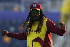 నేనే అత్యుత్తమ స్పిన్నర్.. నా ముందు మురళీధరన్ జుజుబీ: క్రిస్ గేల్