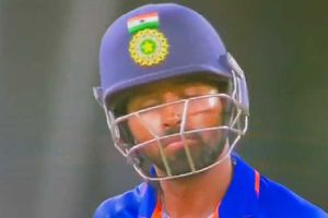 Hardik Pandya Viral Video: కాన్ఫిడెన్స్‌కు నిలువెత్తు రూపంలా హార్దిక్ పాండ్యా.. ఆ సైగతో విజయం కన్ఫామ్