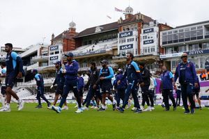 India Squad For Asia Cup: ఇదేం సెలెక్షన్ నాయనా.. జట్టు ఎంపికలో బ్లండర్ మిస్టేక్స్..!