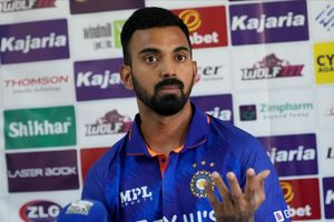 IND vs ZIM: అరే రాహుల్.. నువ్వు అసలు మగాడివేనా? జింబాబ్వే‌కు భయపడుతున్నావ్? ఫ్యాన్స్ ఫైర్!