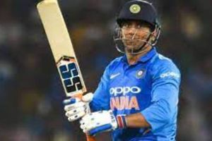 ధోనీనే కాదు ఎవ్వడైనా ఆ రూల్ పాటించాల్సిందే.. తేల్చేసిన బీసీసీఐ!