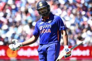 IND vs WI: రోహిత్ శర్మకు మళ్లీ గాయం.. రిటైర్ట్‌ హర్ట్‌గా వెనుదిరిగిన హిట్‌మ్యాన్! ఆసియాకప్‌కు డౌటే