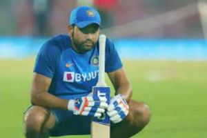 IND vs PAK: సిగ్గుందారా వ‌డ‌పావ్.. బార్డర్‌లో సస్తుంటే పాక్ ఆటగాళ్లతో ముచ్చట్లా? రోహిత్ శర్మపై నెటిజన్లు ఫైర్!