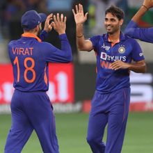 ఆఫ్ఘనిస్థాన్ తుక్కు‌రేగ్గొట్టిన భువీ.. కెరీర్ బెస్ట్ బౌలింగ్, ఆఫ్ఘన్ మీద భారీ విజయం..!