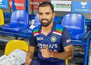 భారత స్క్వాడ్ నుంచి అతను ఔట్.. జట్టులోకి దీపక్ చాహర్, చివరి మ్యాచ్‌లో అతన్ని ఆడిస్తారా?