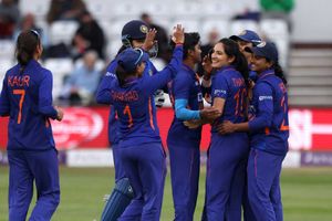 23ఏళ్ల తర్వాత ఇంగ్లాండ్ గడ్డ మీద ఇంగ్లాండ్‌ను ఓడించిన మన ఆడపులులు, సెంచరీతో కదం తొక్కిన హర్మన్‌ప్రీత్