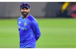 టీమిండియాకు బిగ్ షాక్.. టీ20 ప్రపంచకప్‌కు జడేజా దూరం!