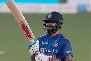 King His Back: కోహ్లీ ఫ్యాన్స్ కాలర్ ఎగురవేయండి.. సెంచరీతో మూడేళ్ల నిరీక్షణకు తెర, ఆఫ్ఘన్ ముందు టఫ్ టార్గెట్