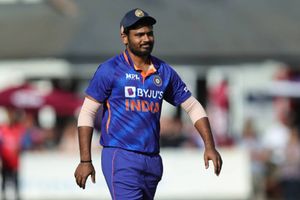 IND vs SA: సంజూ లేడని గ్రౌండ్ స్టాఫ్ కుట్ర.. స్వింగ్‌కు చేతులెత్తేసిన కింగ్, హిట్‌మ్యాన్!