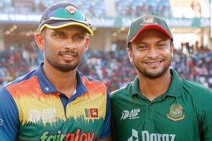 BAN vs SL: నో బాల్స్‌తో గెలిచే మ్యాచ్‌లో ఓడిన బంగ్లాదేశ్.. సూపర్ 4‌కు శ్రీలంక! మరోసారి నాగినీ డ్యాన్స్‌తో రచ్చ