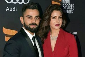 అభిమానుల మద్దతును, ప్రేమను వీడియో కాల్‌లో అనుష్కకు చూపించిన విరాట్ కోహ్లీ..