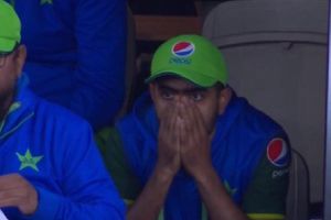 T20 World Cup 2022: సరిగా ఆడలేకపోయామన్న బాబర్ అజాం.. పాక్‍పై సోషల్ మీడియాలో ట్రోల్స్..